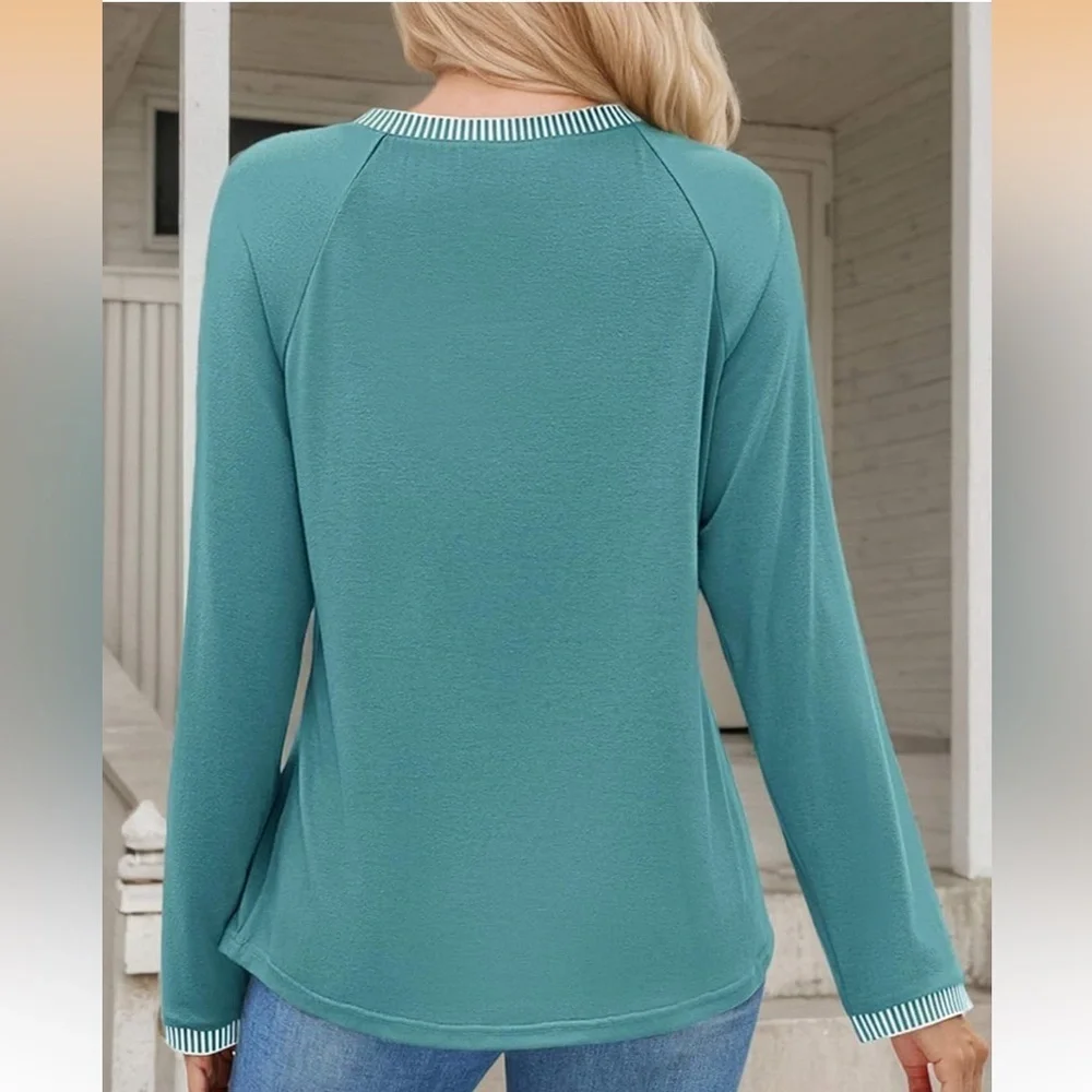 Teal Long Sleeve Women's Top NWOT Size Small